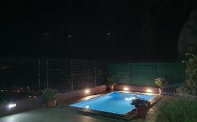 Casa Cueva Paquito